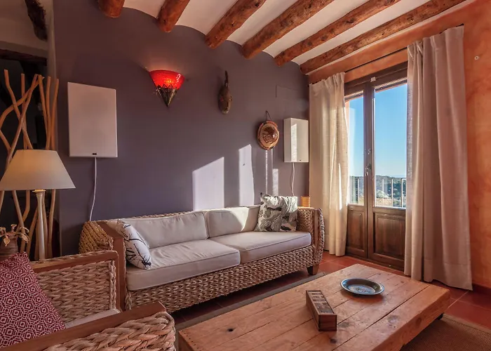 Rural La Sal * Naval